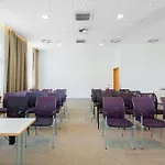 فندق Comfort Centre 3*