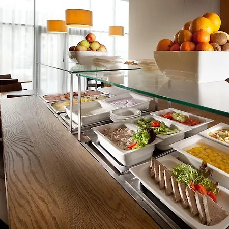 Hotel Comfort Centre 3*