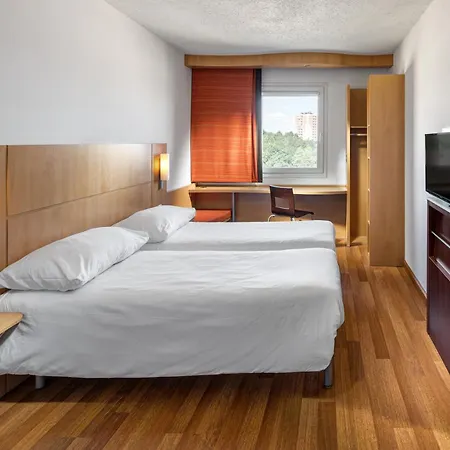 Hotel Comfort Centre 3*