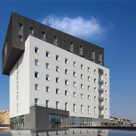 Comfort Centre Hotel 3*