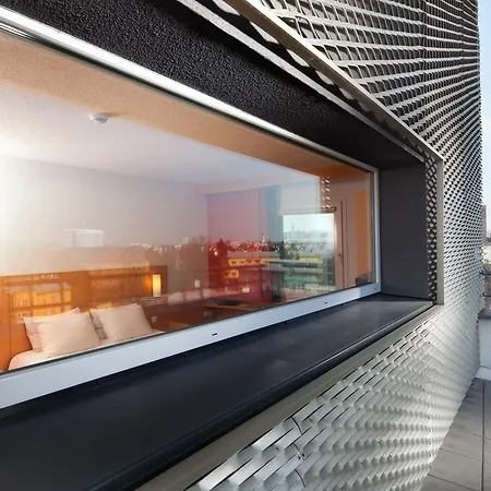 Comfort Centre Hotel