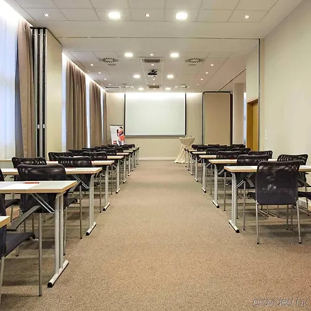Comfort Centre Hotel 3*