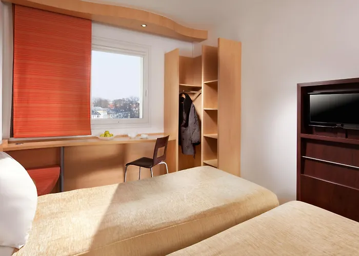 Comfort Centre Hotel 3*