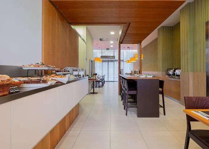 Comfort Centre Hotel 3*