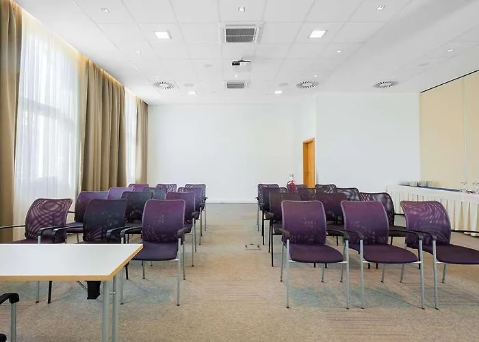 Hotel Comfort Centre 3*